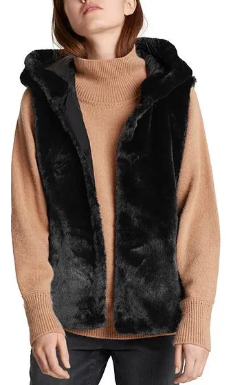 Marc Cain Collections dunfrakke fake fur sort 2