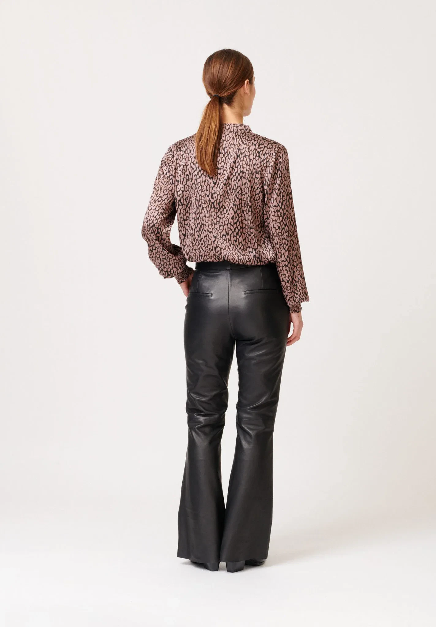 Dea Kudibal silkebluse Faith Animal Taupe 2