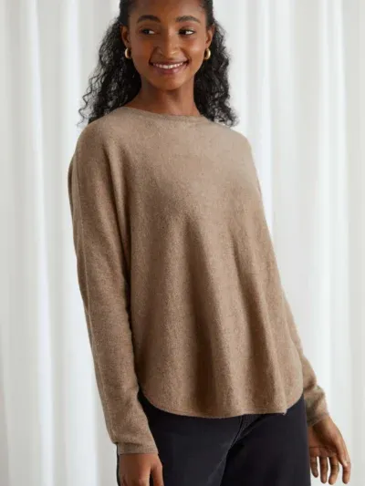 Davida Curved sweater mink scaled