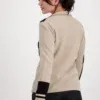 Monari blazer i strik sand 1
