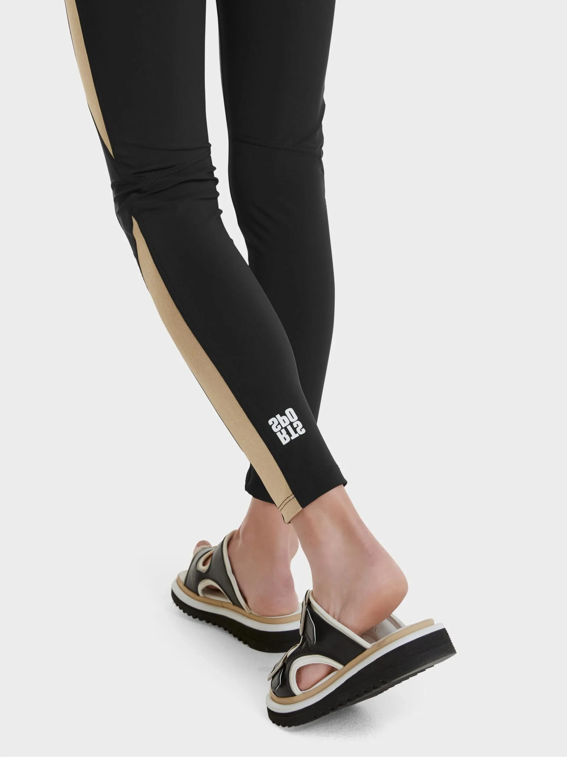 Marc Cain Sports bukser med guldprint 4