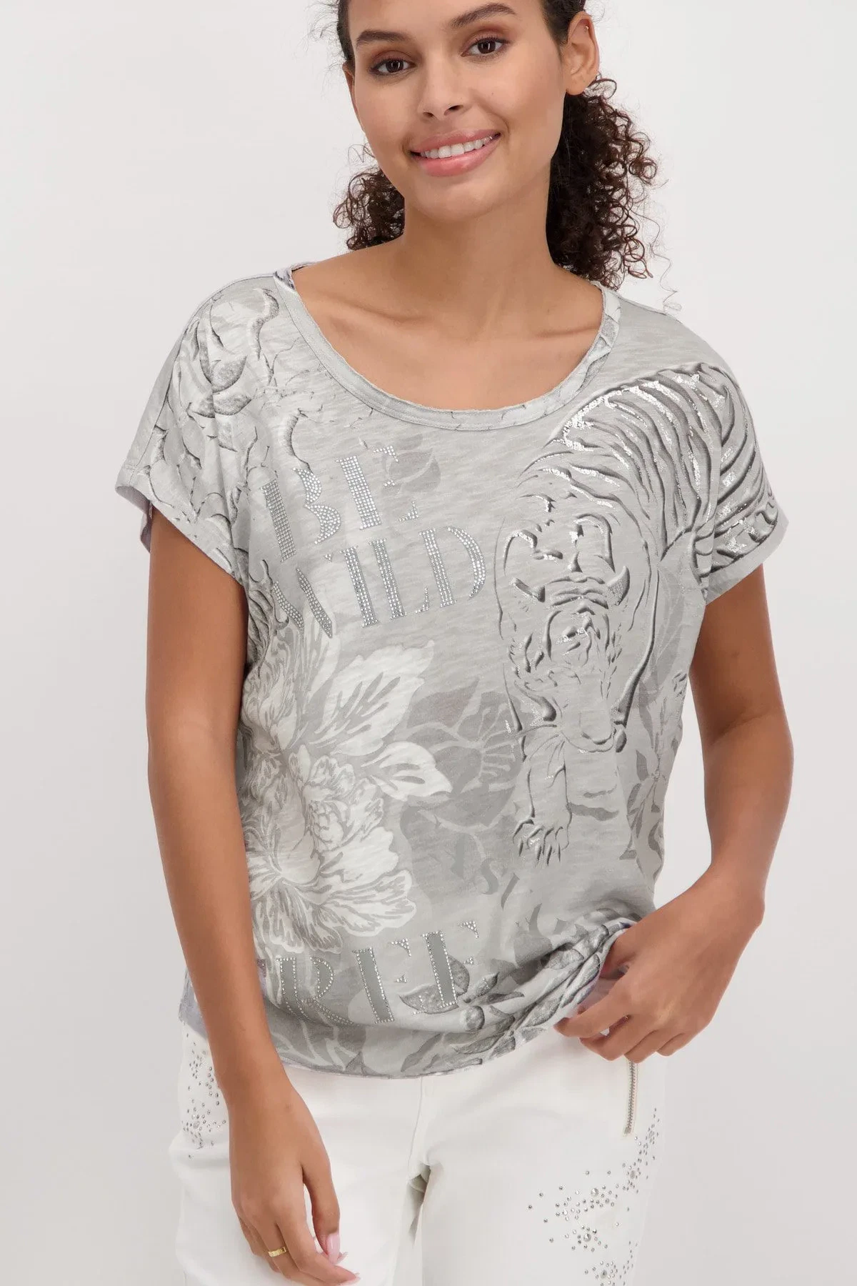 Monari T shirt med print i graa
