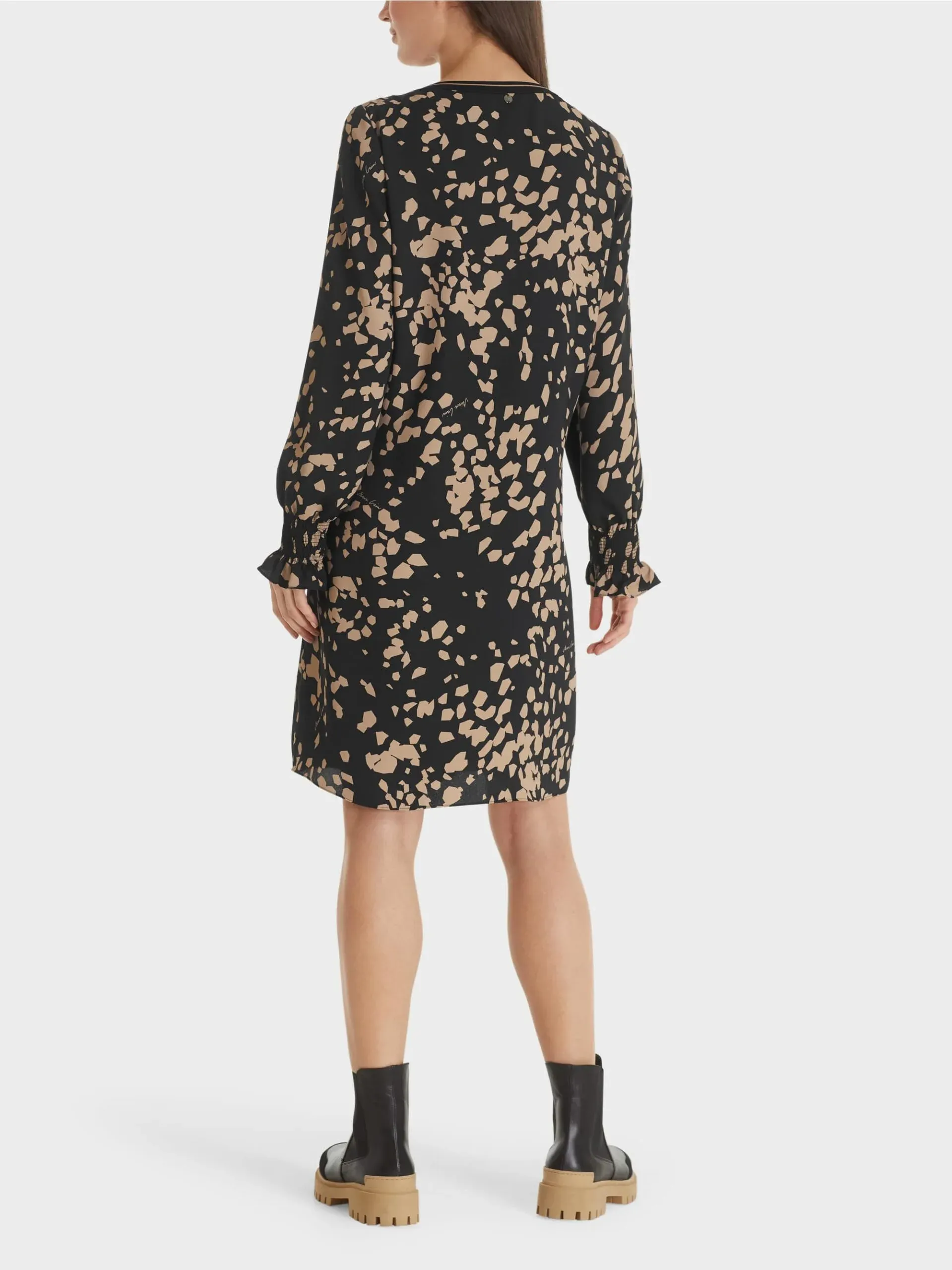 Marc Cain Collections kjole med grafisk moenster 1