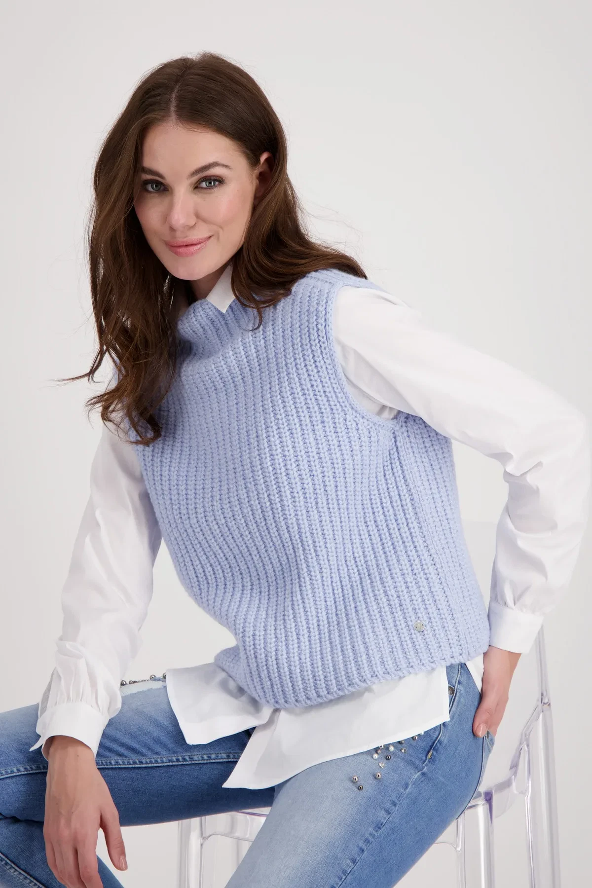 Monari strik vest lyseblaa