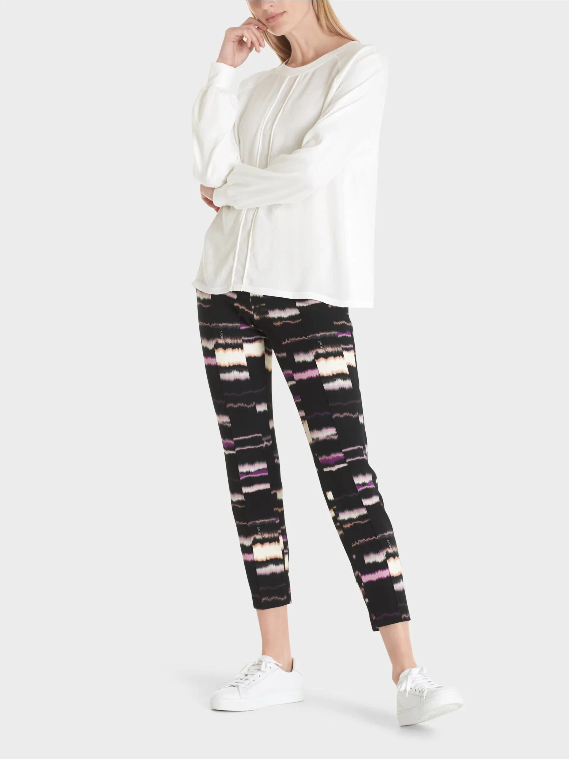 Marc Cain Sports bluse i et mixed materiale