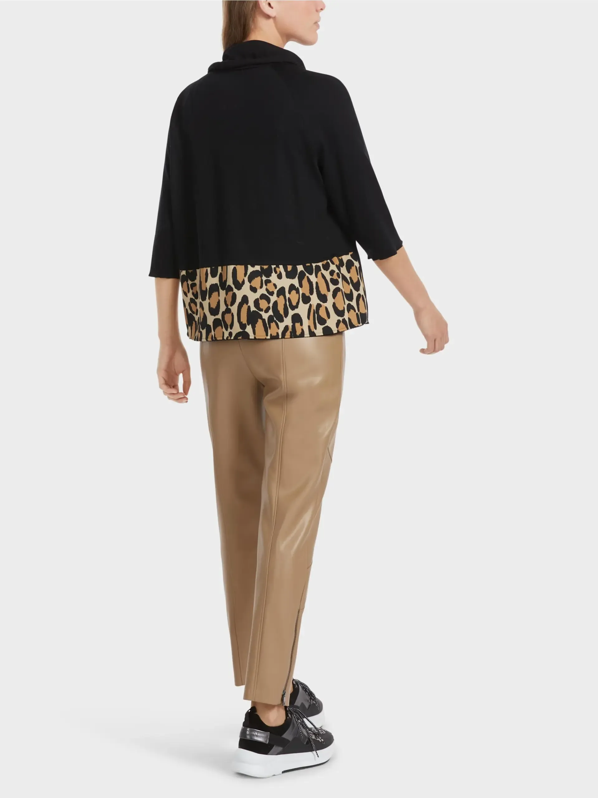 Marc Cain Sports Raglan bluse i sort - Billede 2